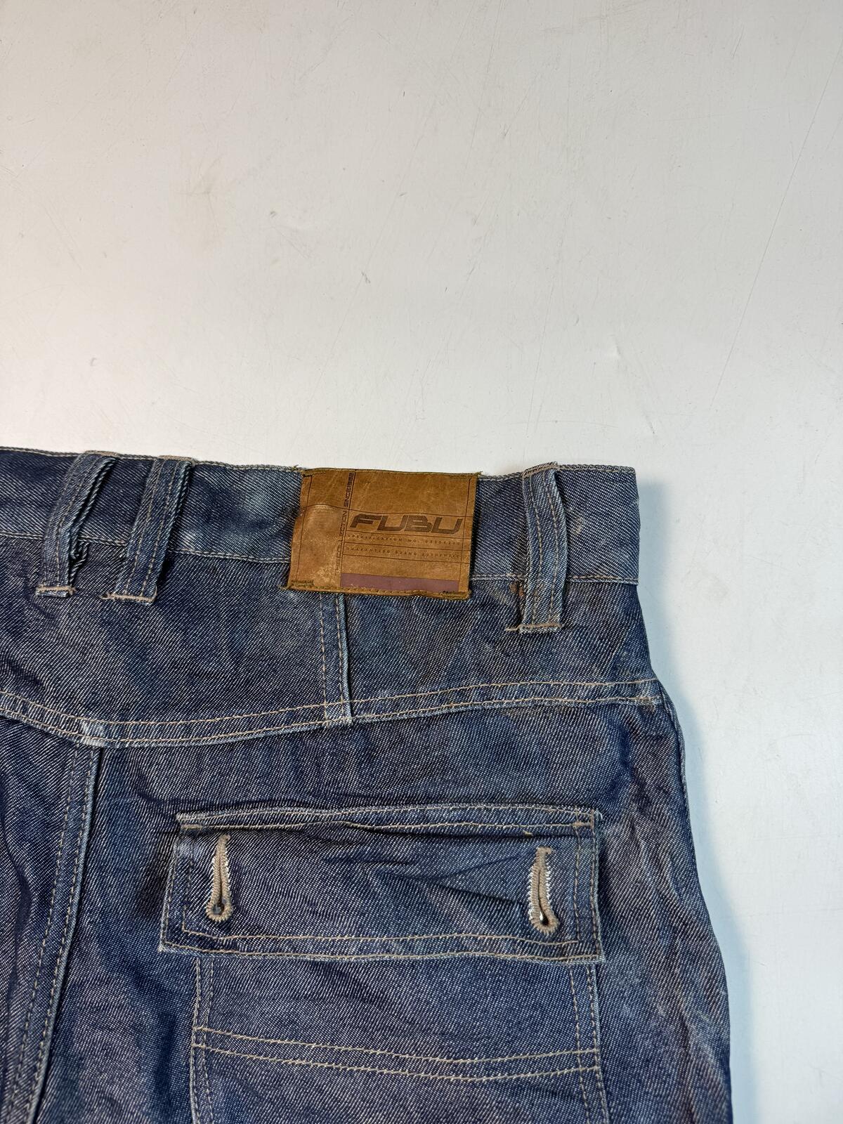 Vintage Fubu baggy hip hop Jeans (W32)