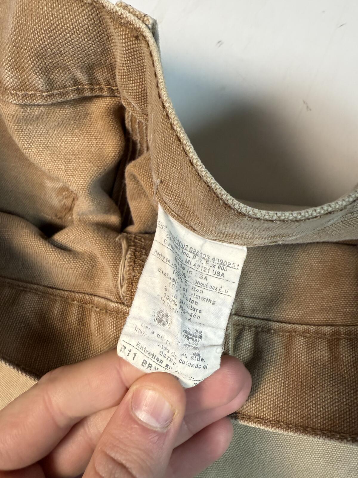 Vintage Carhartt baggy carpenter pants (W36)