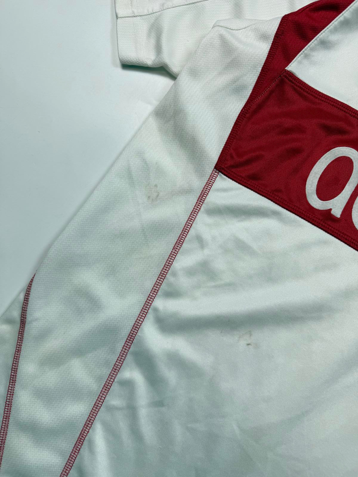 Vintage Stuttgart 2004/05 Puma home football shirt (L)