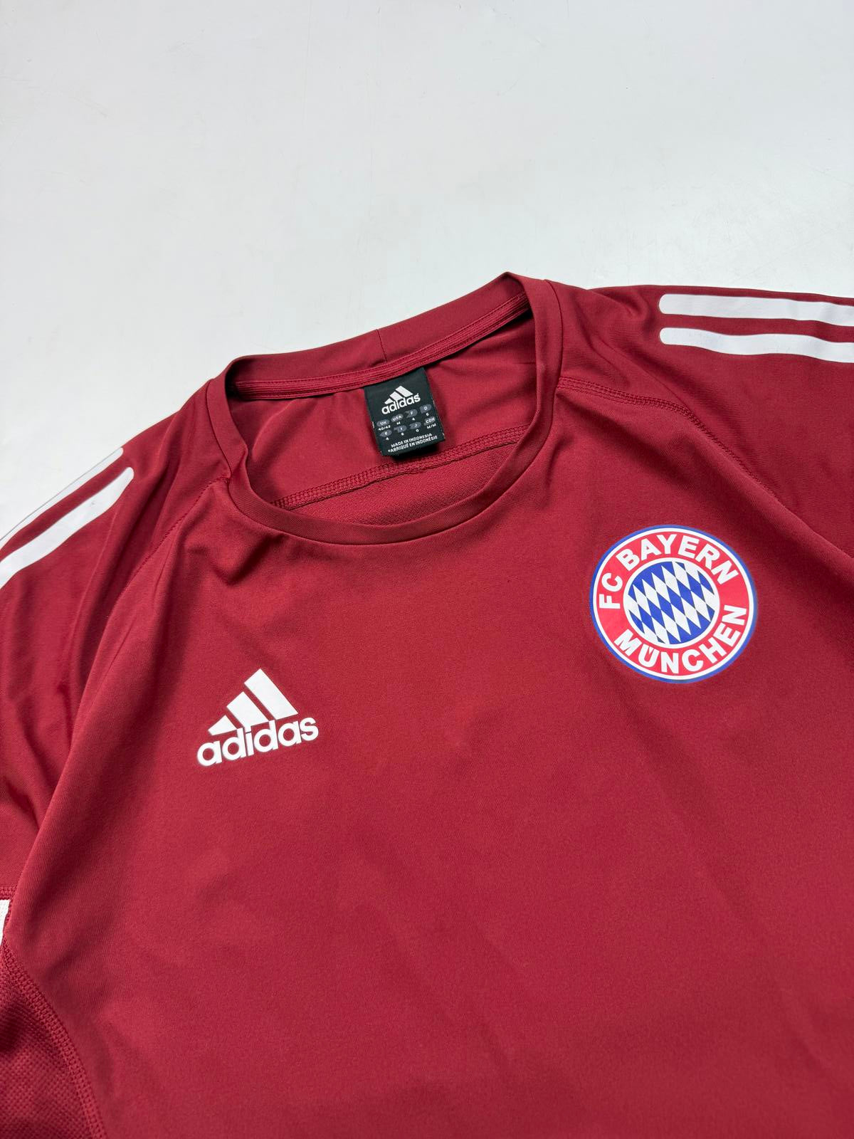 Vintage Bayern Munich 2002/03 Adidas training football shirt (M)