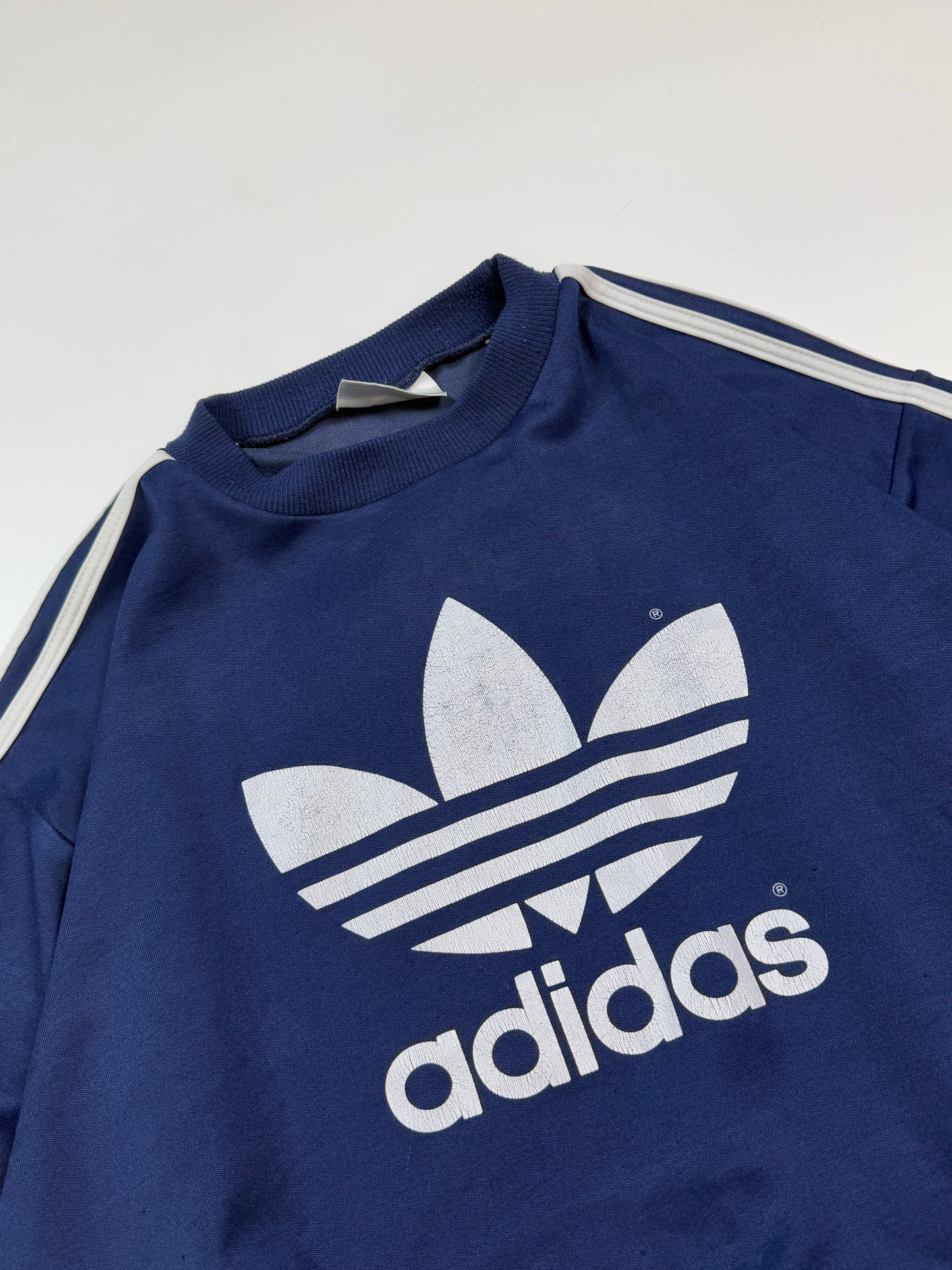 Vintage 90s Adidas originals centre logo sweatshirt (M)