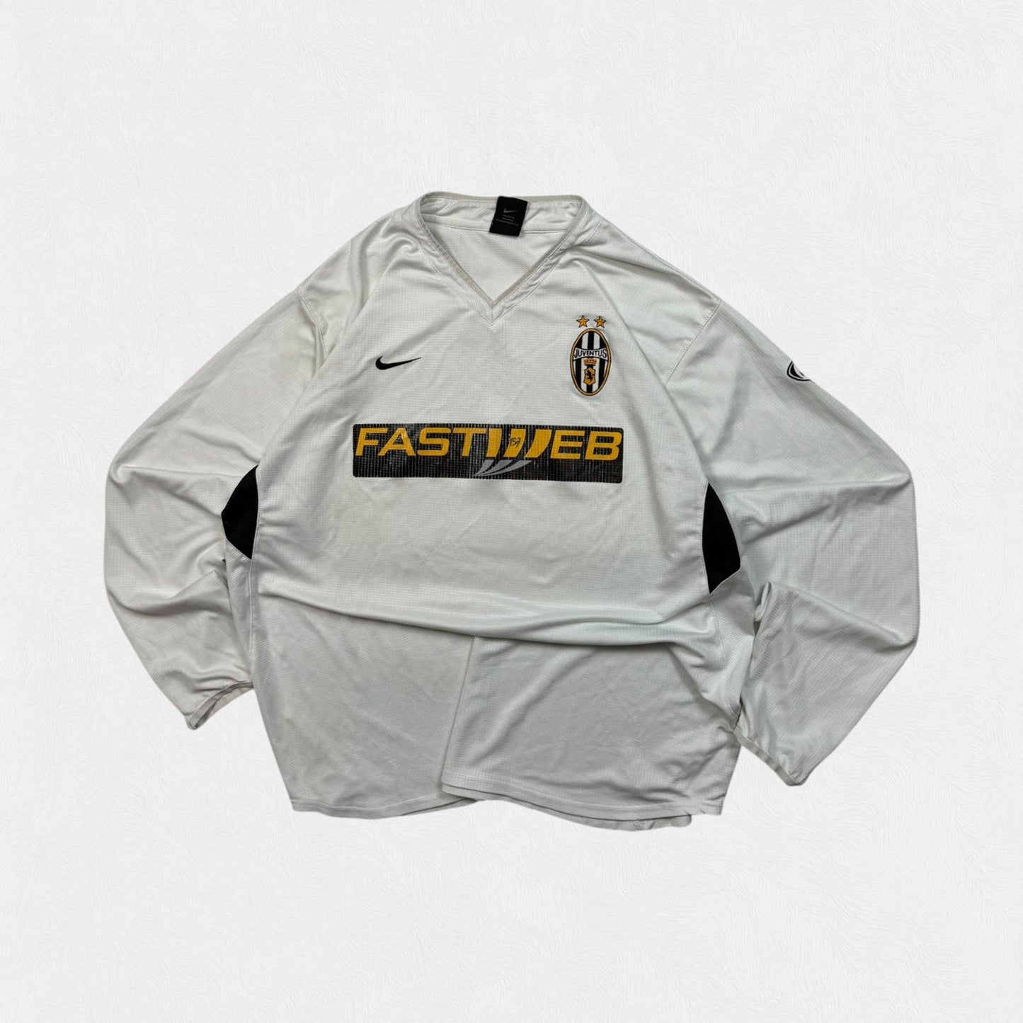 Vintage Juventus 2003/04 Nike training football shirt (XL)