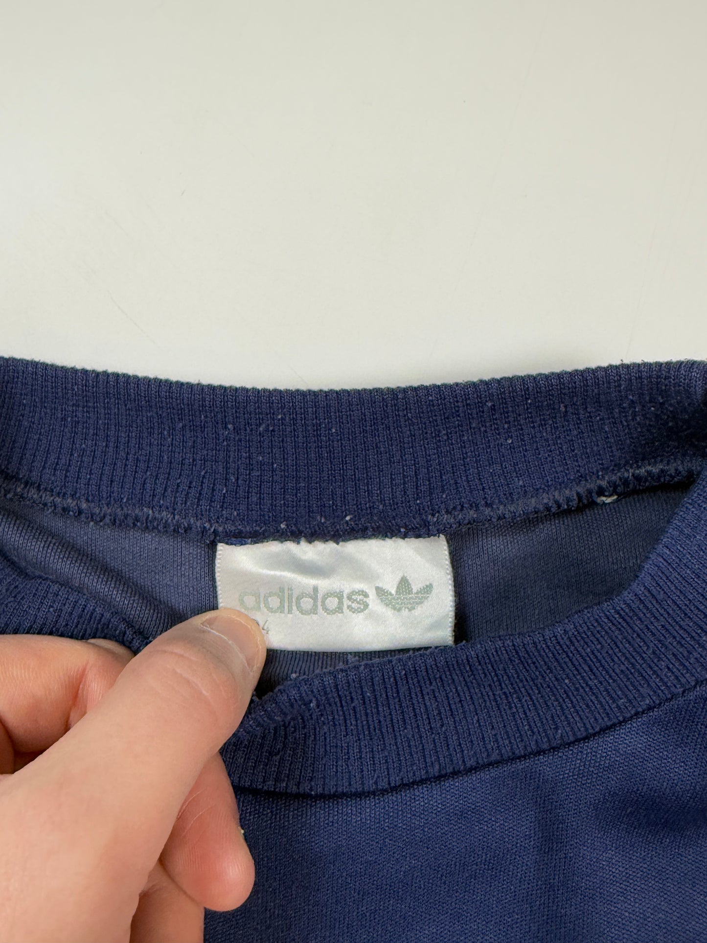 Vintage 90s Adidas originals centre logo sweatshirt (M)