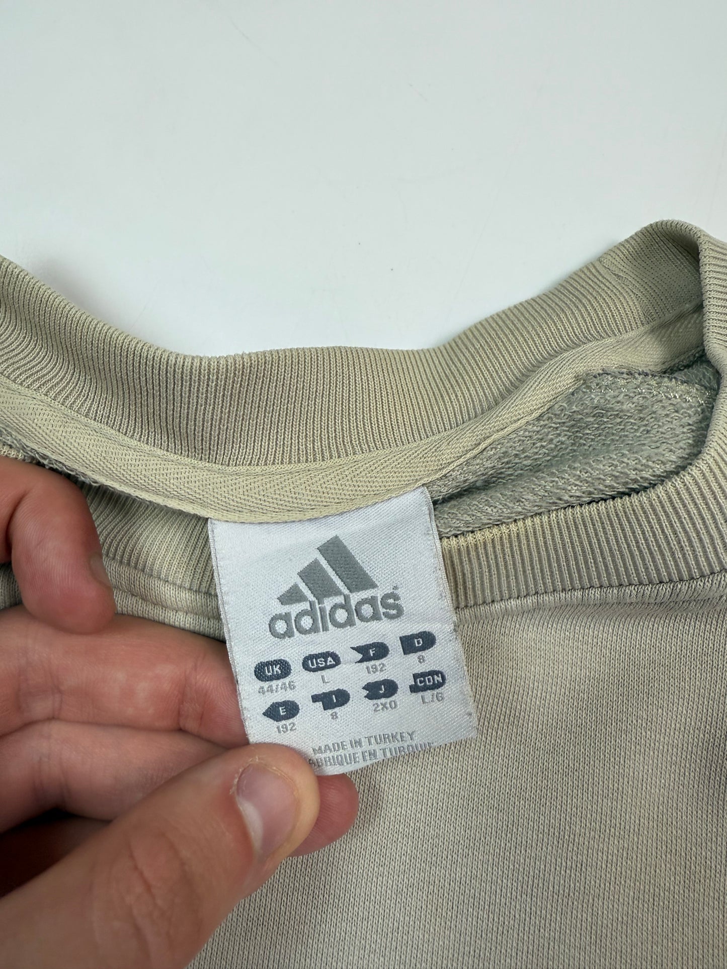 Vintage Adidas centre logo sweatshirt (L)