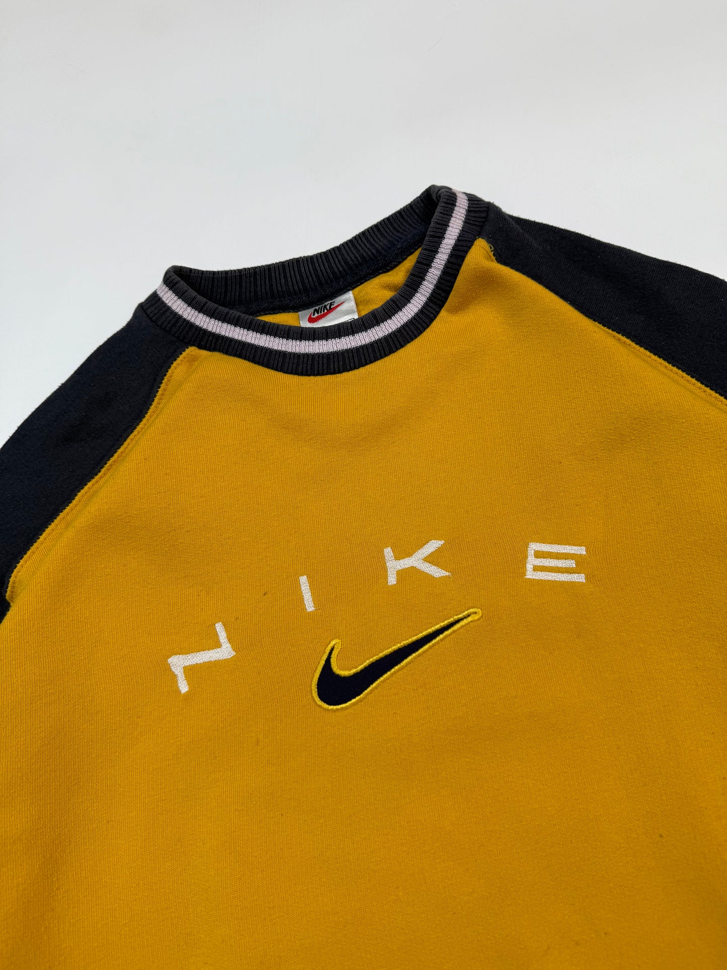 Vintage 90s Nike spell out sweatshirt (S)