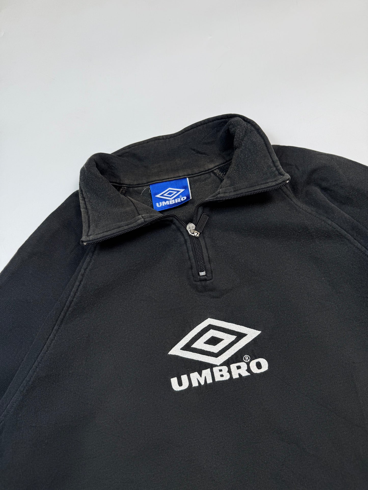 Vintage 90s Umbro centre logo quarter zip sweatshirt (XL)
