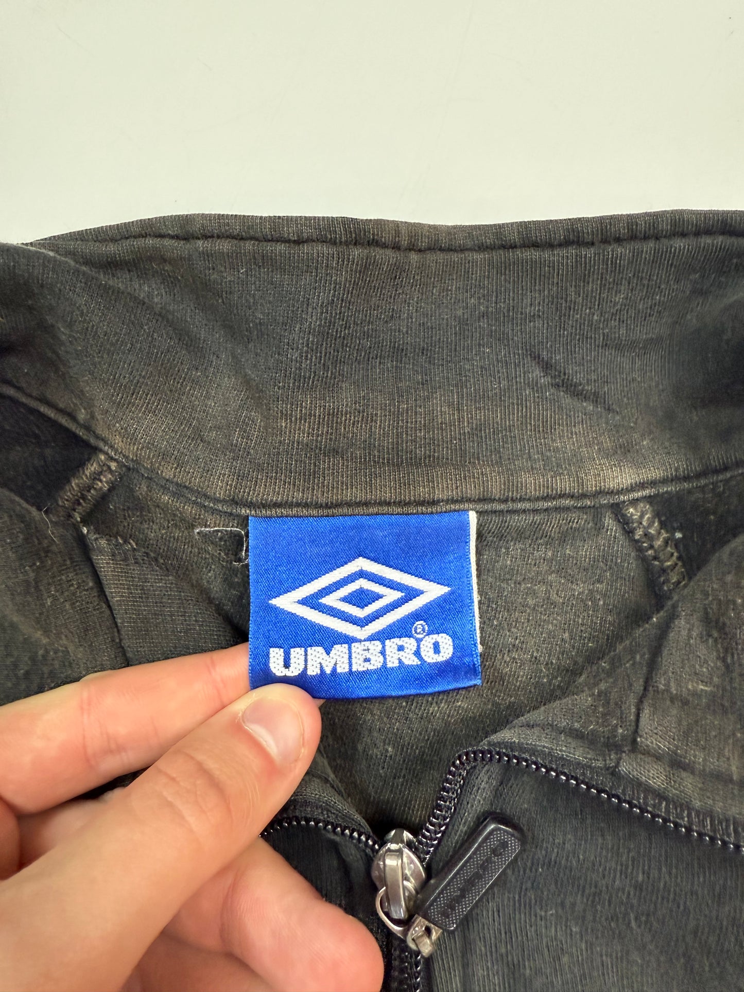 Vintage 90s Umbro centre logo quarter zip sweatshirt (XL)