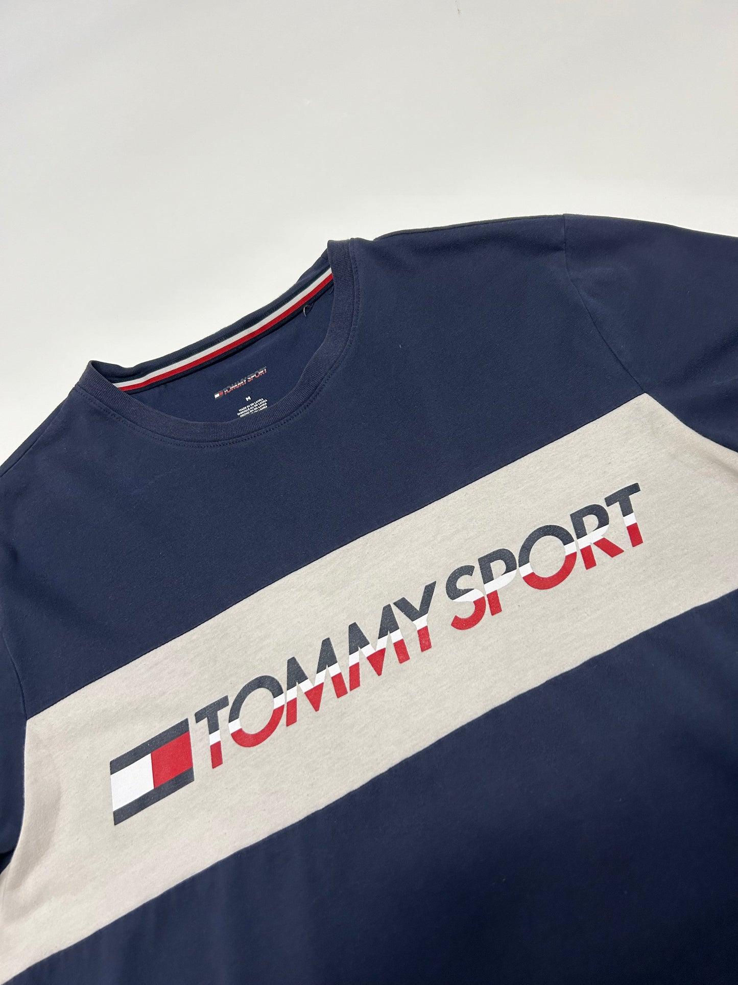 Tommy Hilfiger sport spell out tee (M)