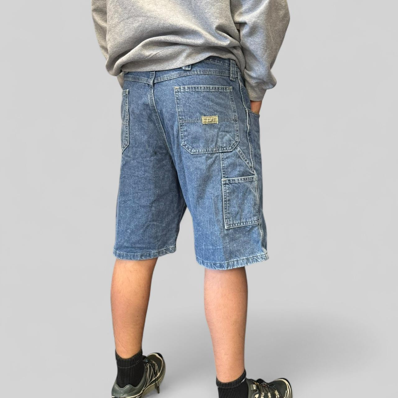 Vintage Wrangler baggy carpenter jorts (W36)