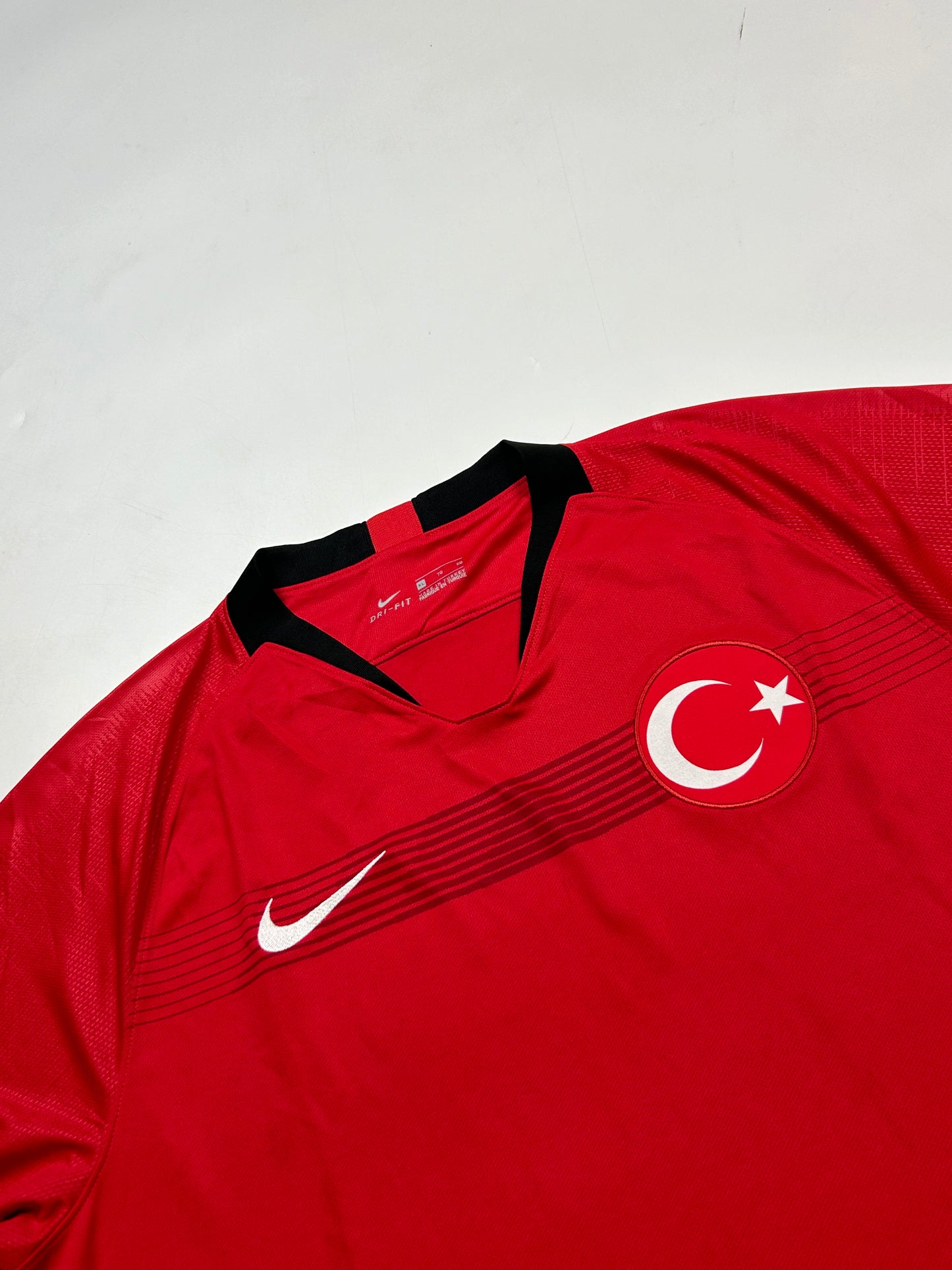 BNWT Turkey 2018/19 Nike home football shirt (XL)