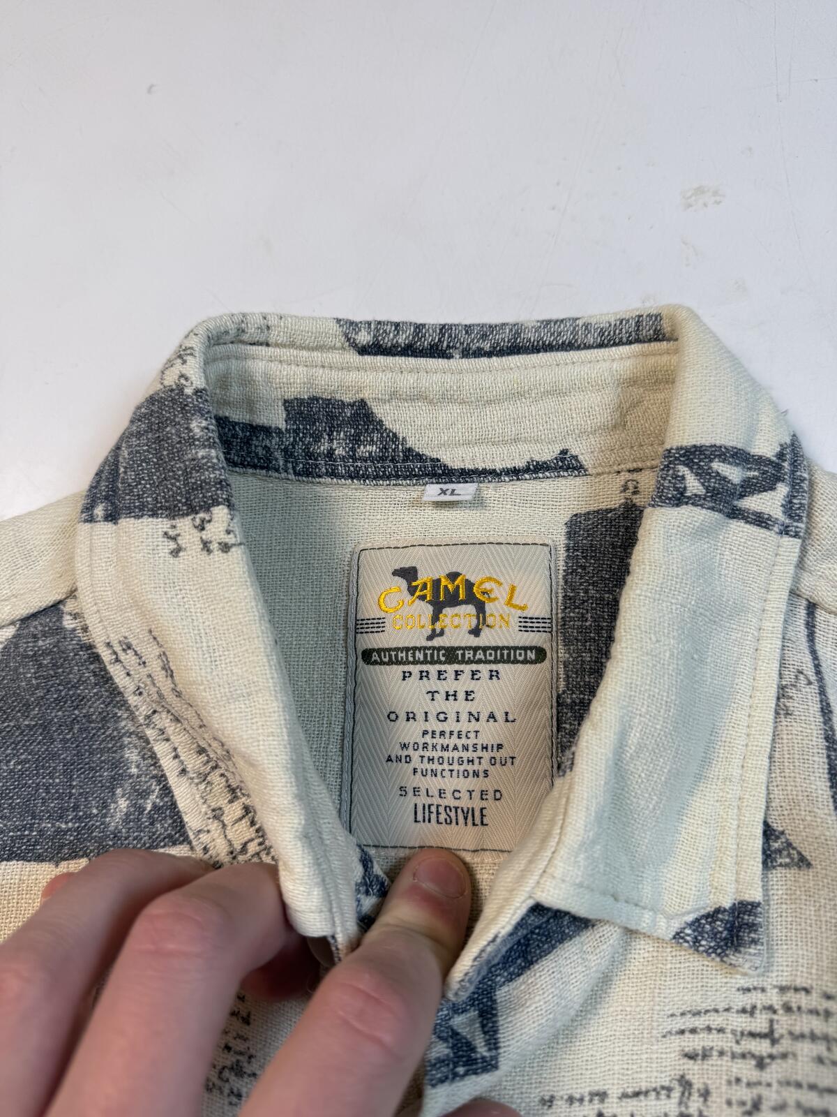 Vintage Camel abstract patterned short sleeve shirt (XL)