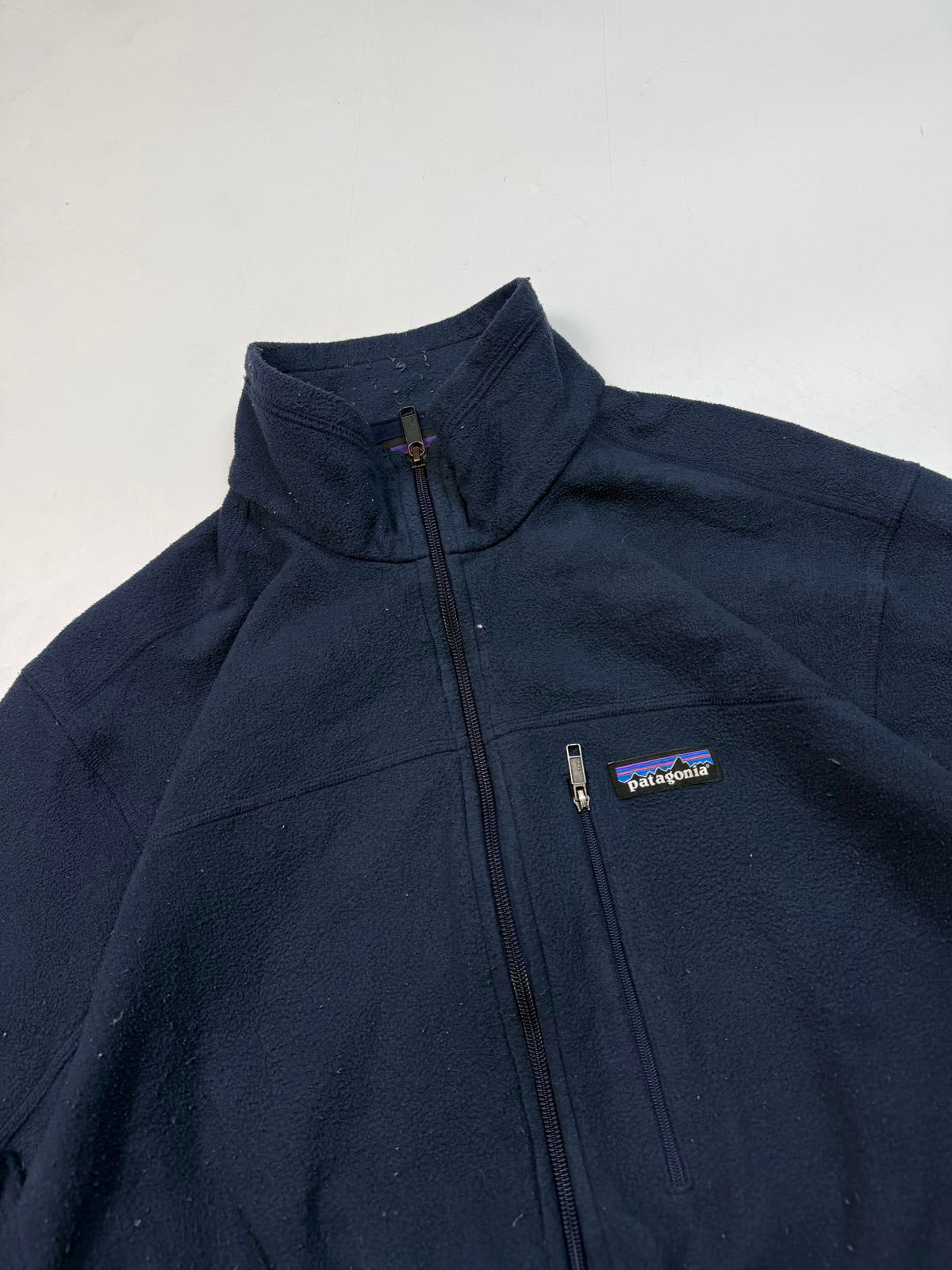 Patagonia full zip fleece (L)