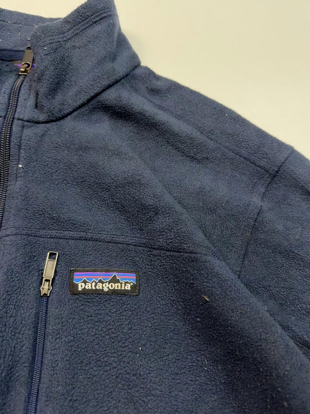 Patagonia full zip fleece (L)
