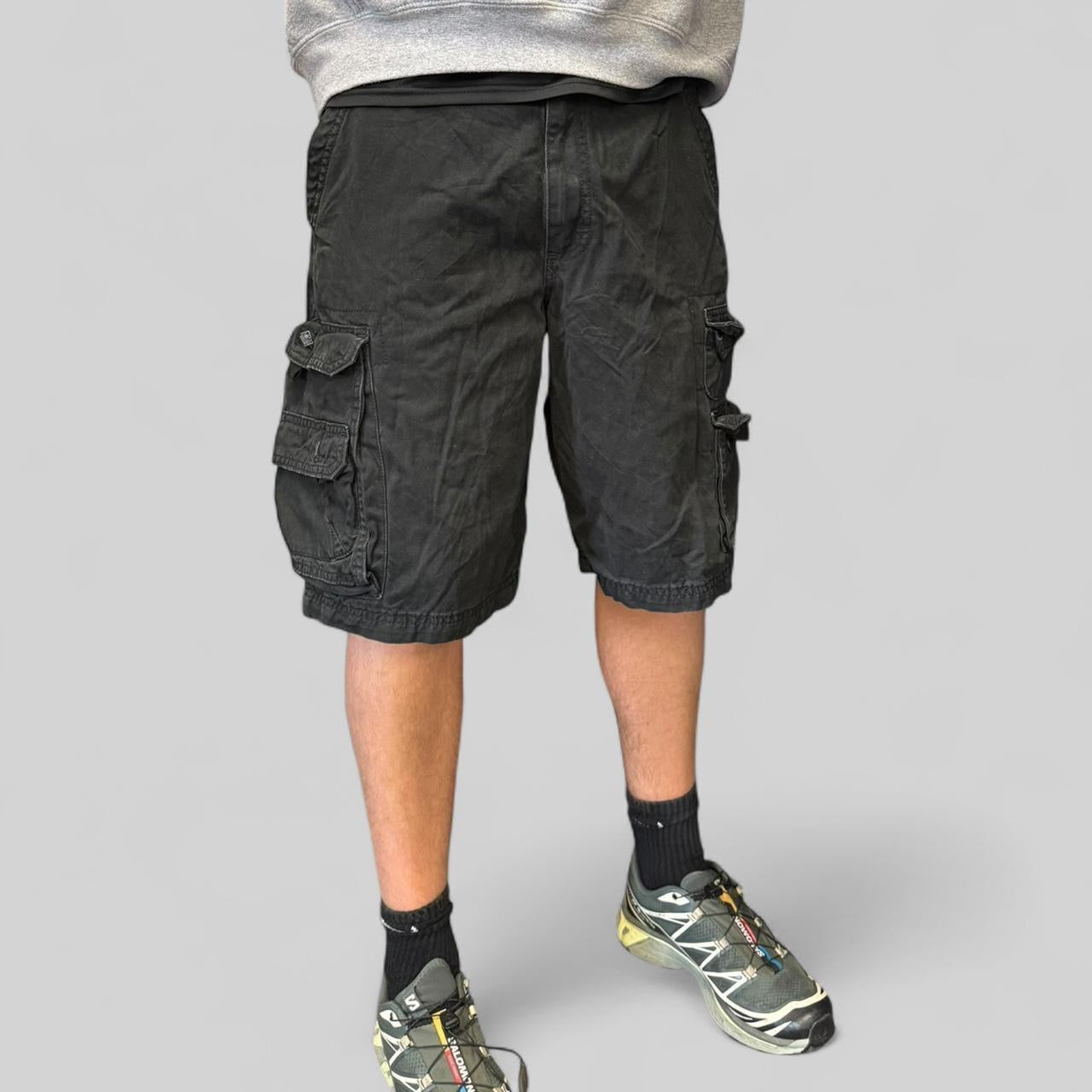 Vintage Lee dungarees baggy cargo shorts (W34)