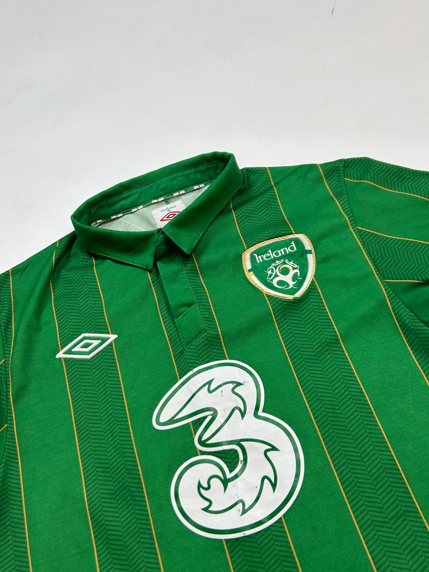 Ireland 2011/12 Umbro home football shirt (M)