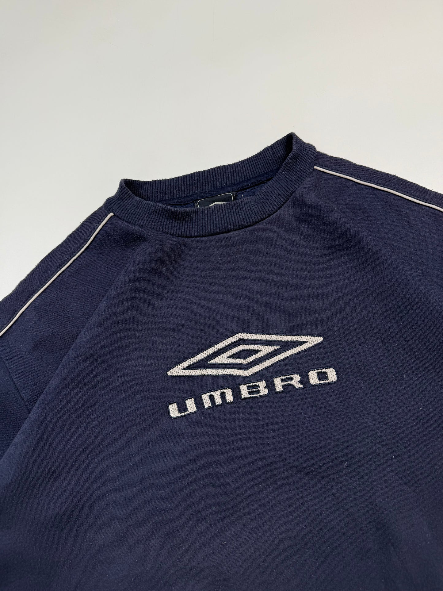 Vintage Umbro centre logo sweatshirt (L)