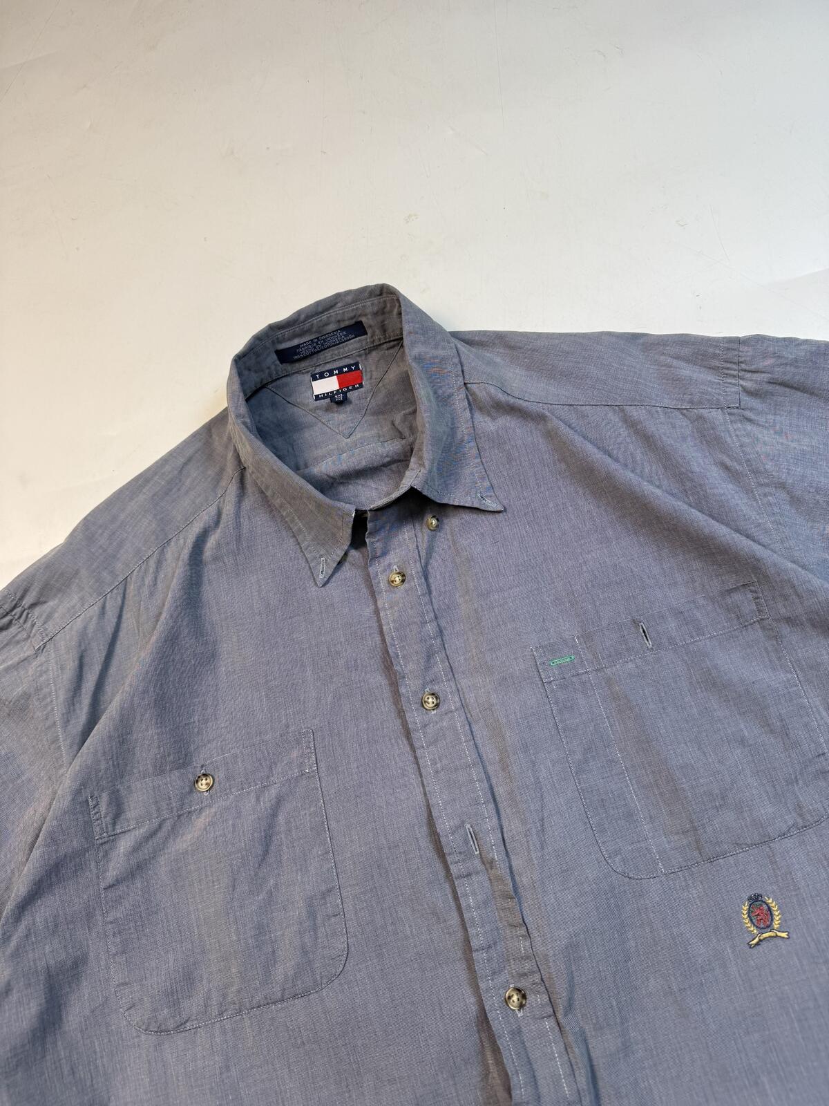 Vintage 90s Tommy Hilfiger short sleeve shirt (XXL)