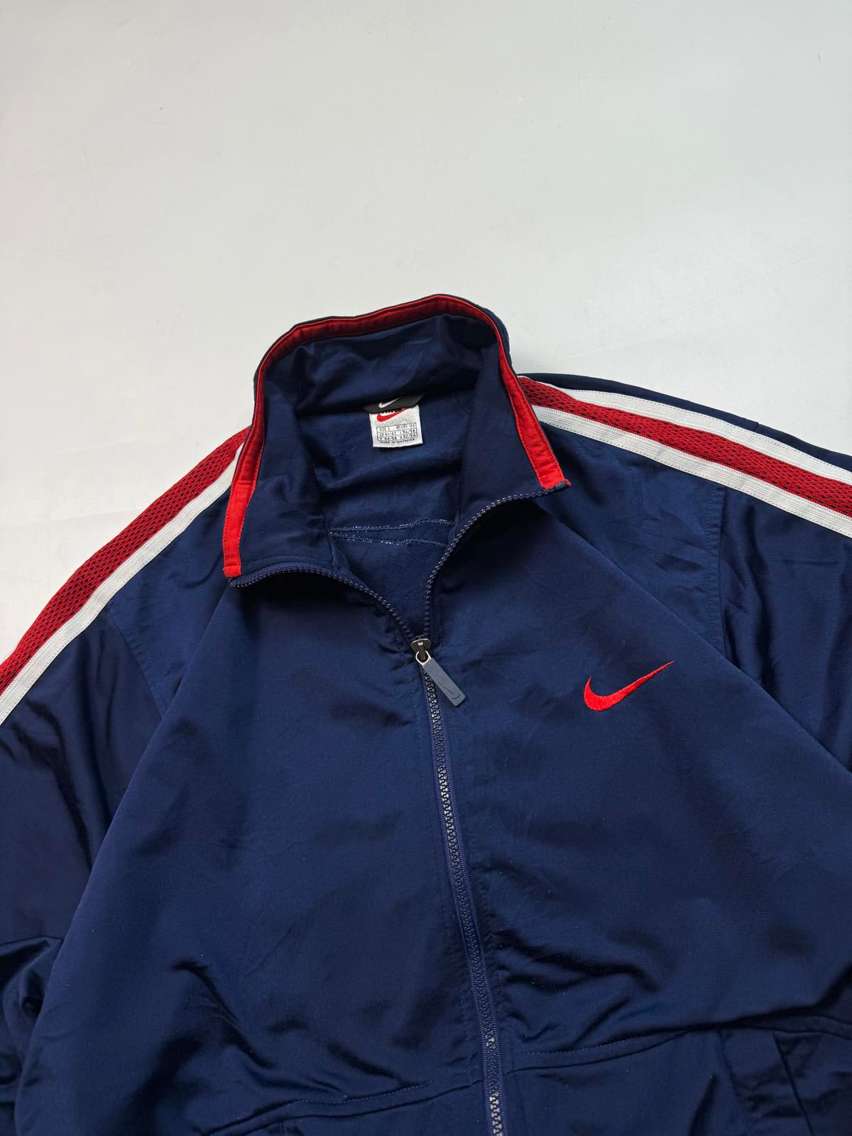 Vintage 90s Nike track jacket (L)