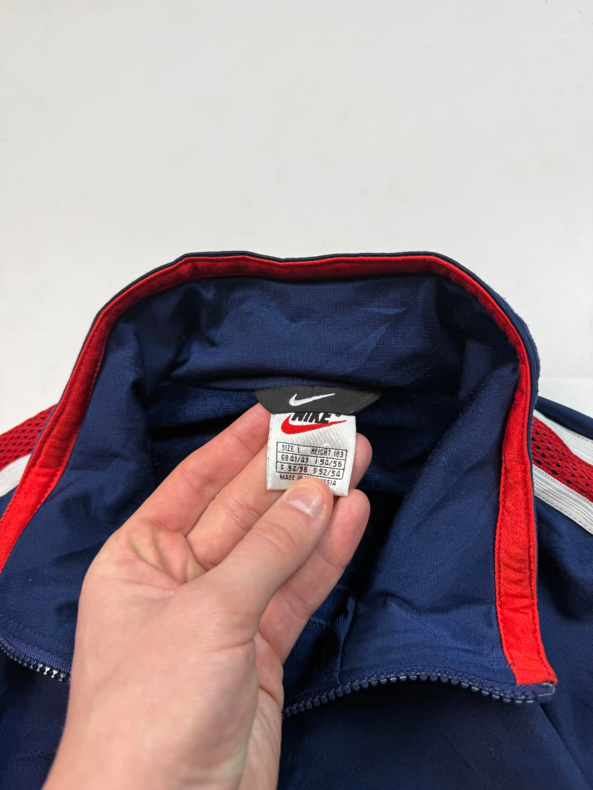 Vintage 90s Nike track jacket (L)