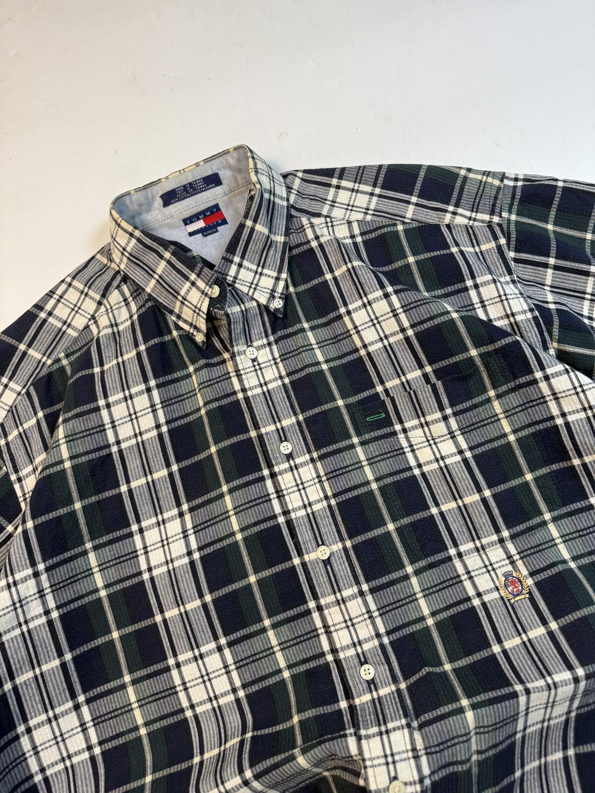 Vintage 90s Tommy Hilfiger checkered short sleeve shirt (XL)