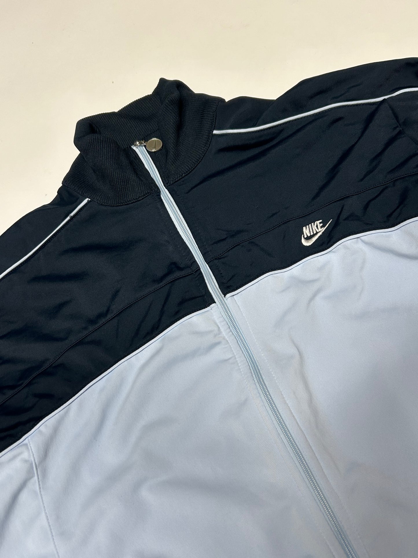 Vintage Nike track jacket (L)