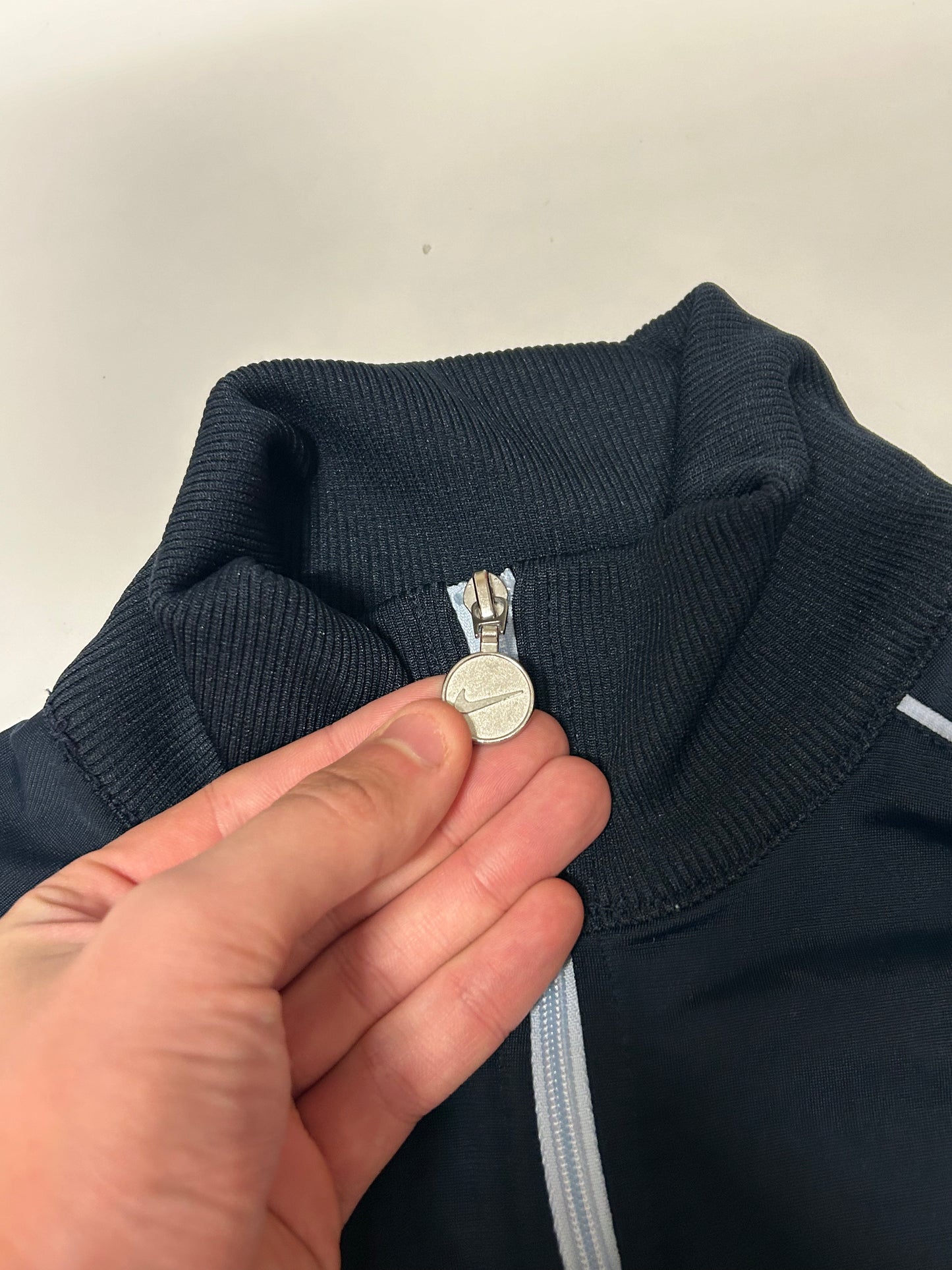 Vintage Nike track jacket (L)