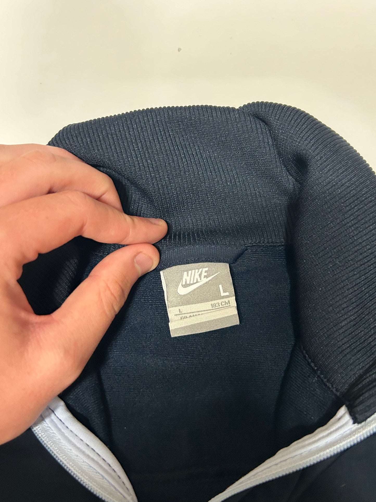 Vintage Nike track jacket (L)