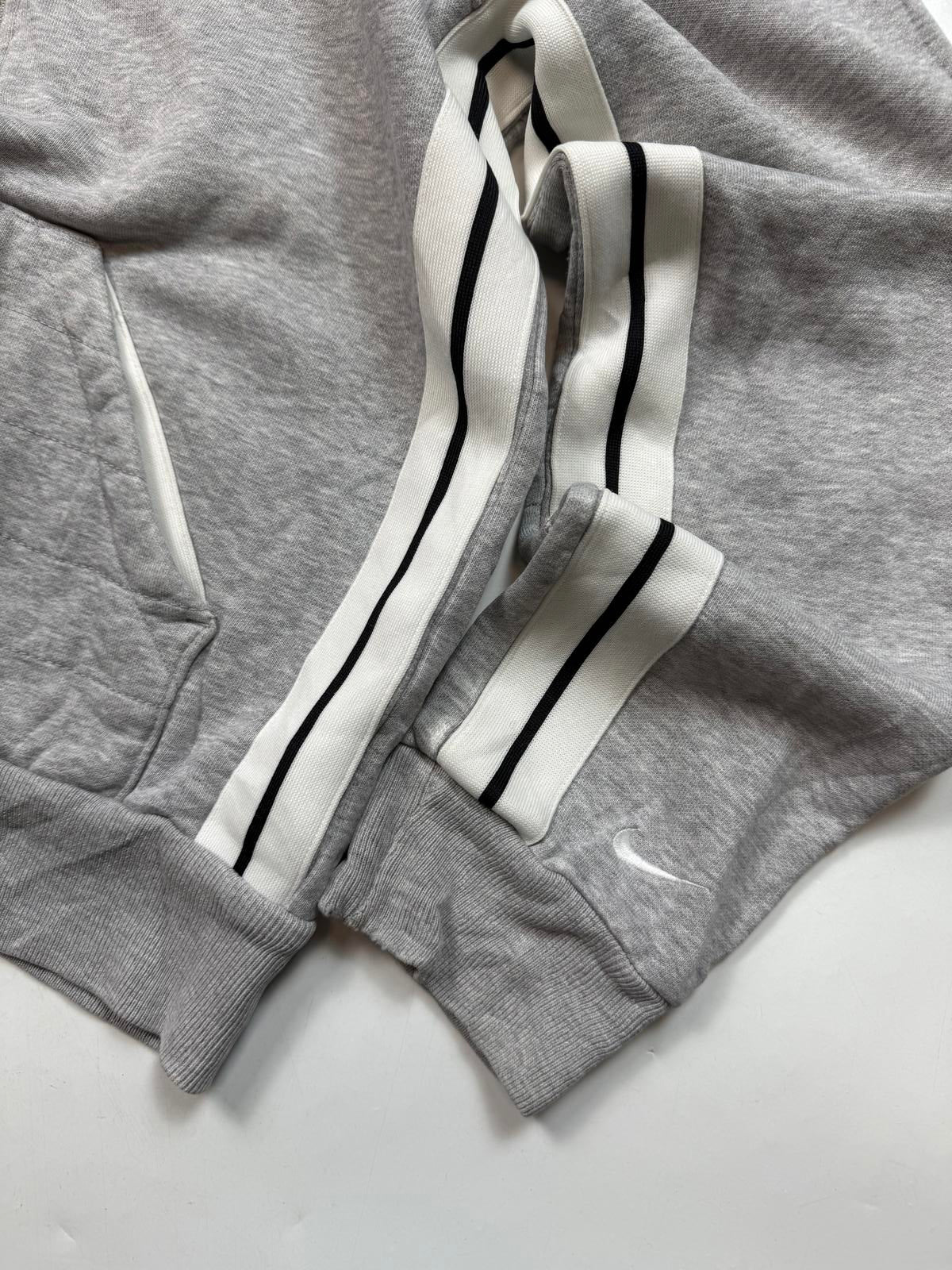 Vintage Nike spell out zip up hoodie (WL)