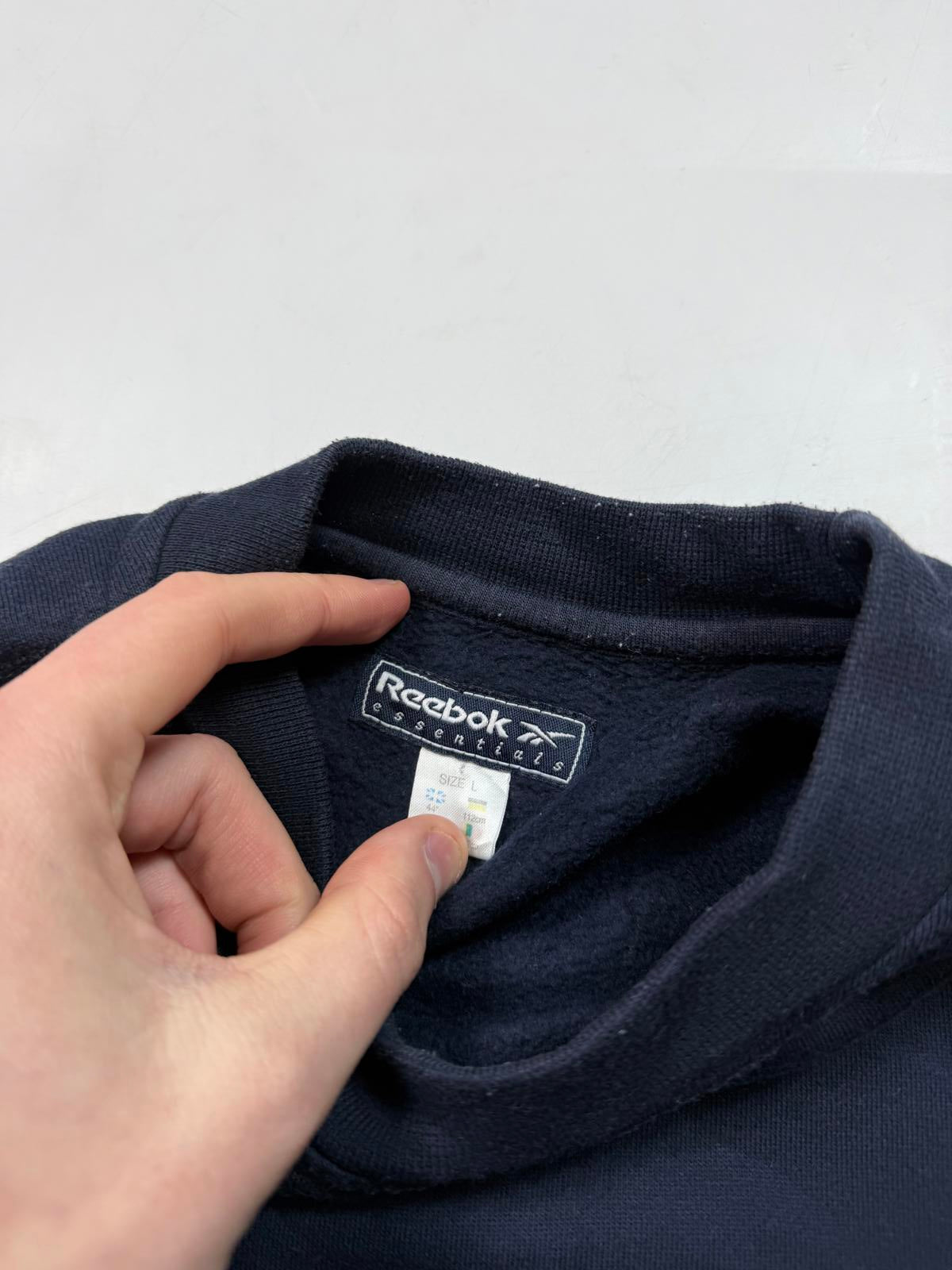 Vintage 90s Reebok small logo sweatshirt (L)