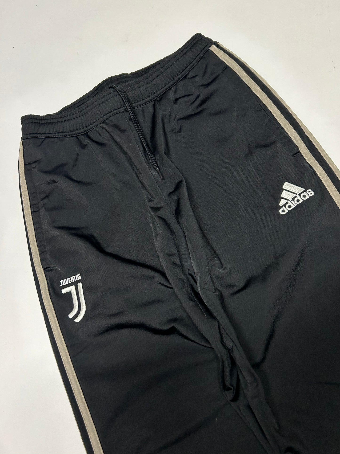 Juventus Adidas track pants (S)