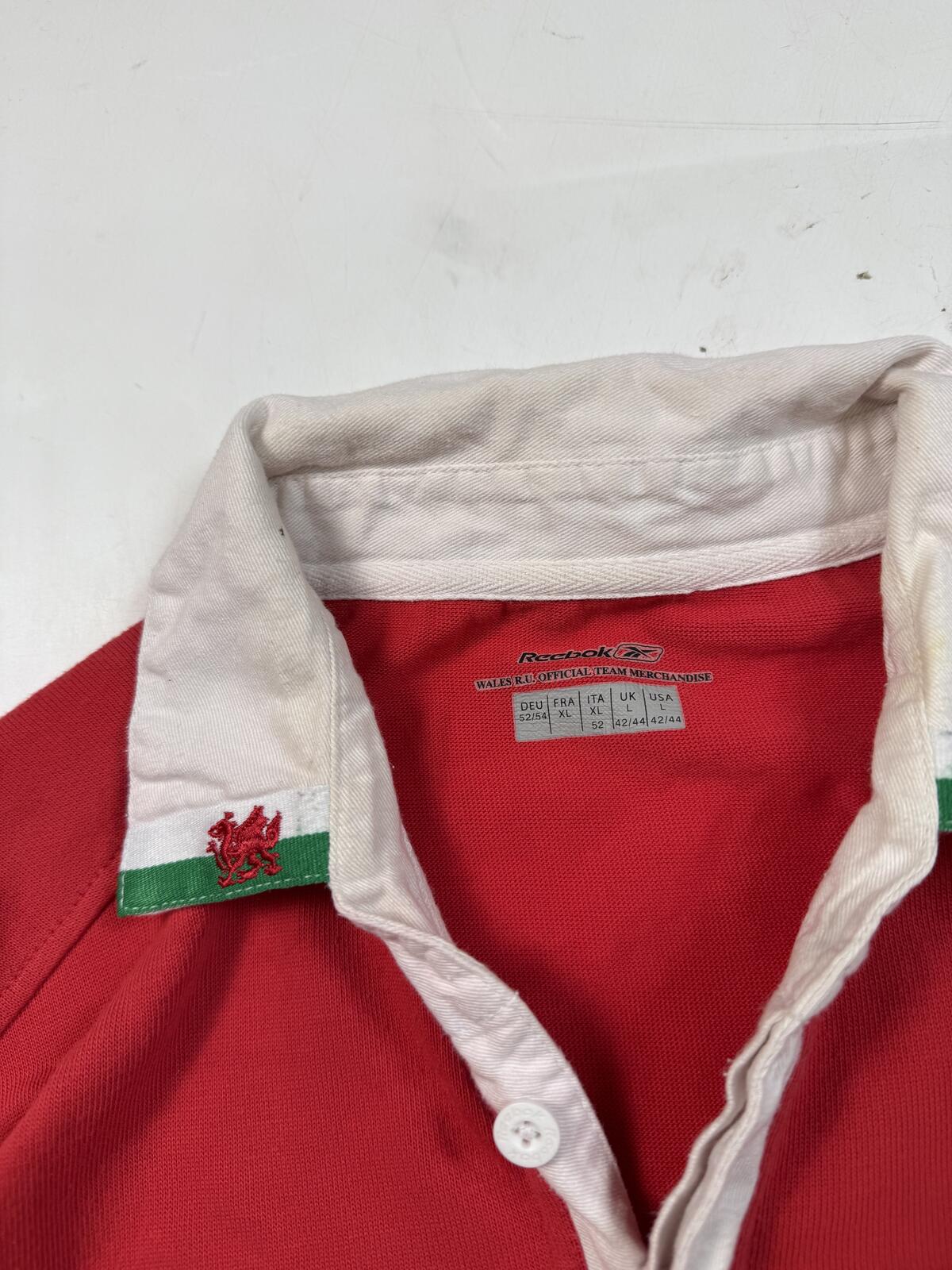 Vintage Wales 2005/06 Reebok rugby union shirt (L)