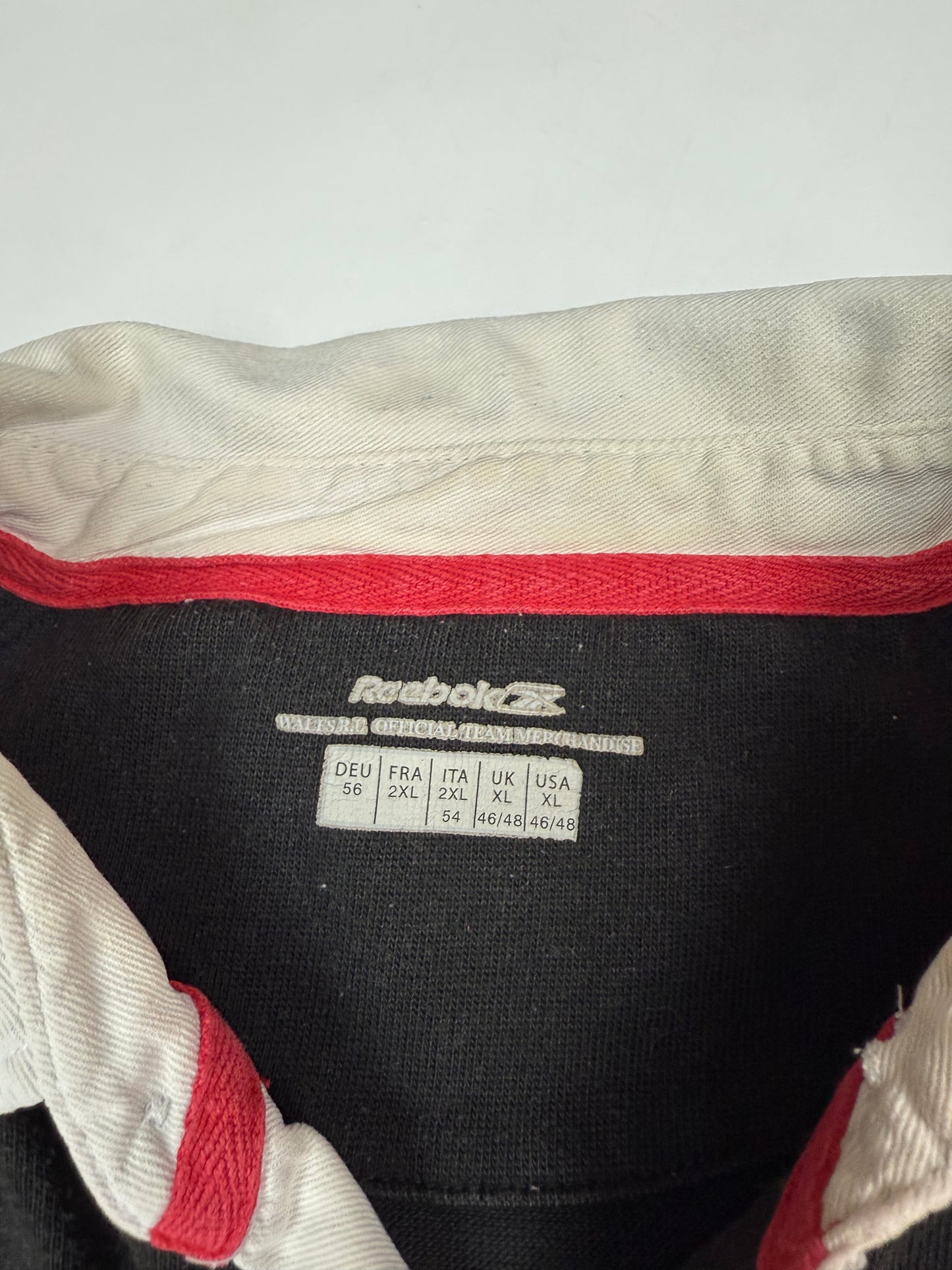 Vintage Wales 2005/06 Reebok rugby shirt (XL)