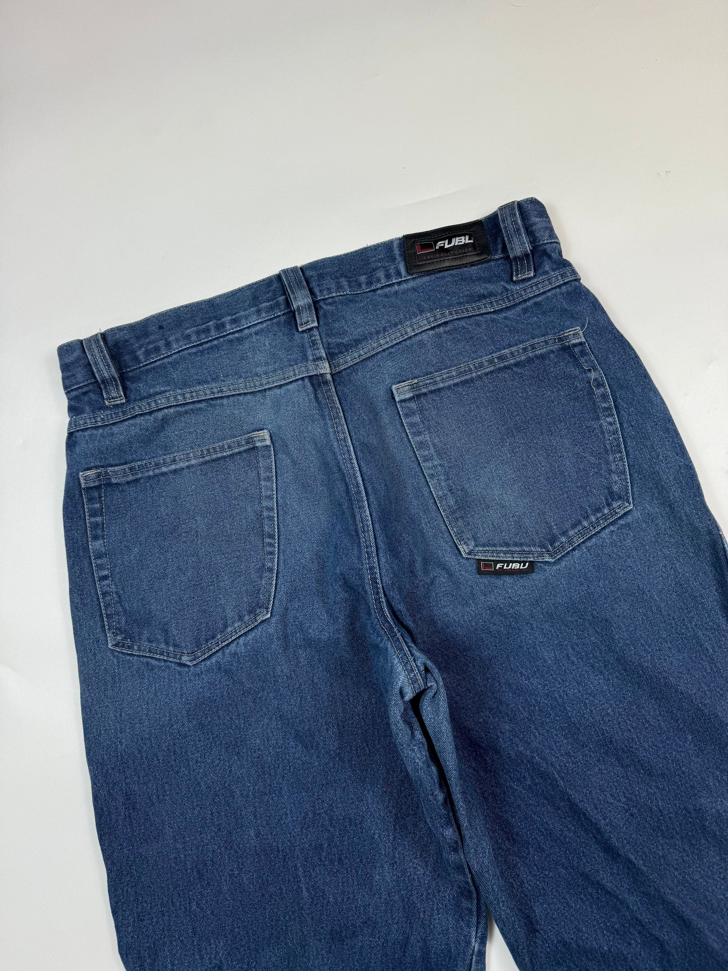 Vintage Fubu baggy denim jeans (W38)