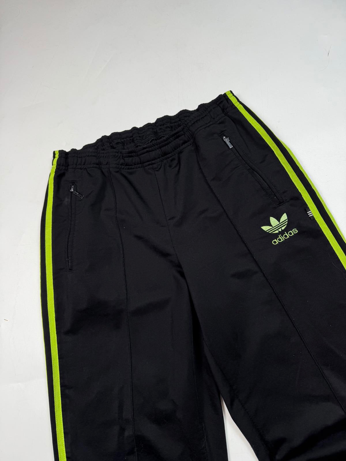 Vintage 90s adidas originals baggy track pants (M)