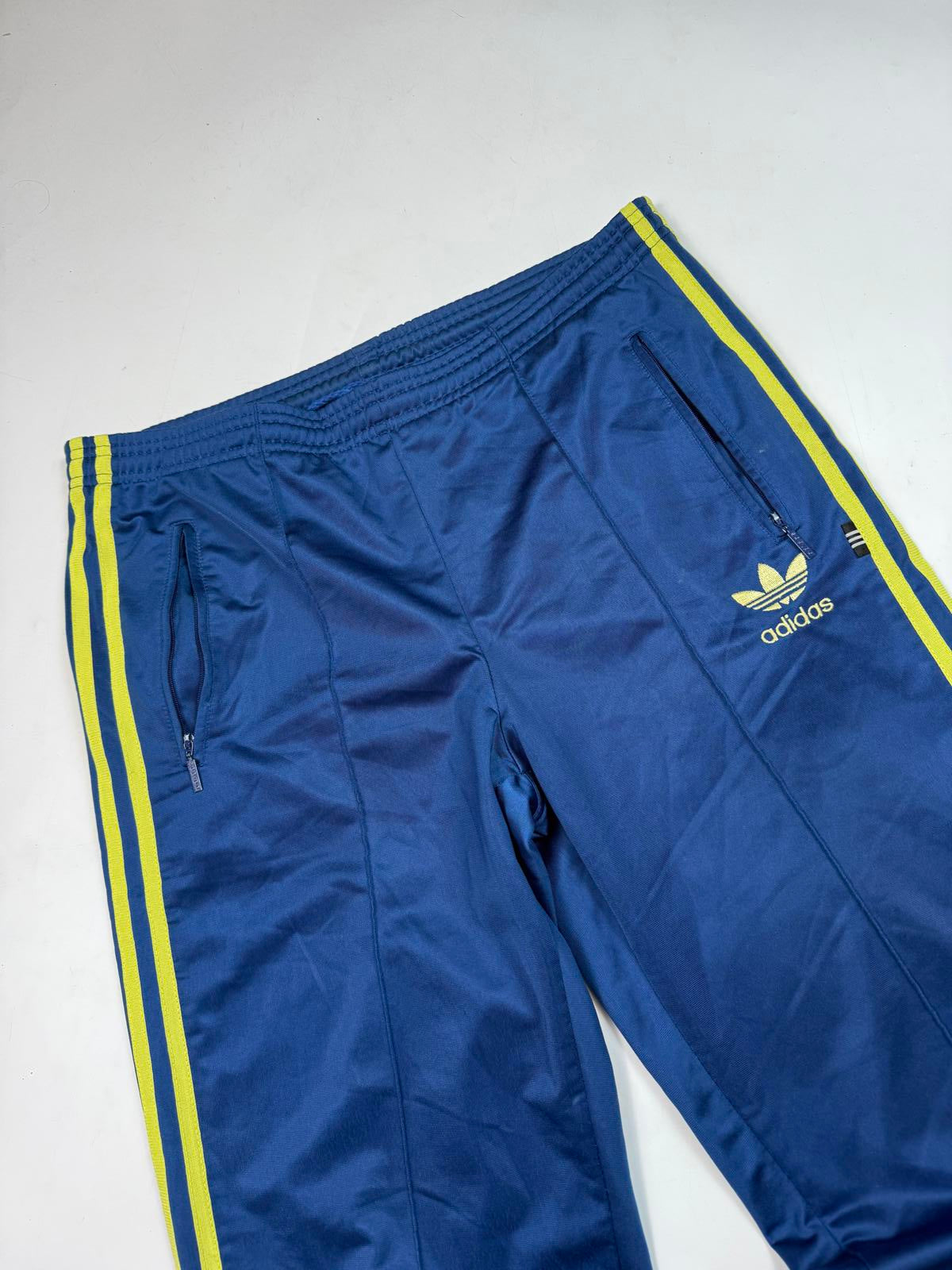 Vintage 90s adidas originals baggy track pants (M)