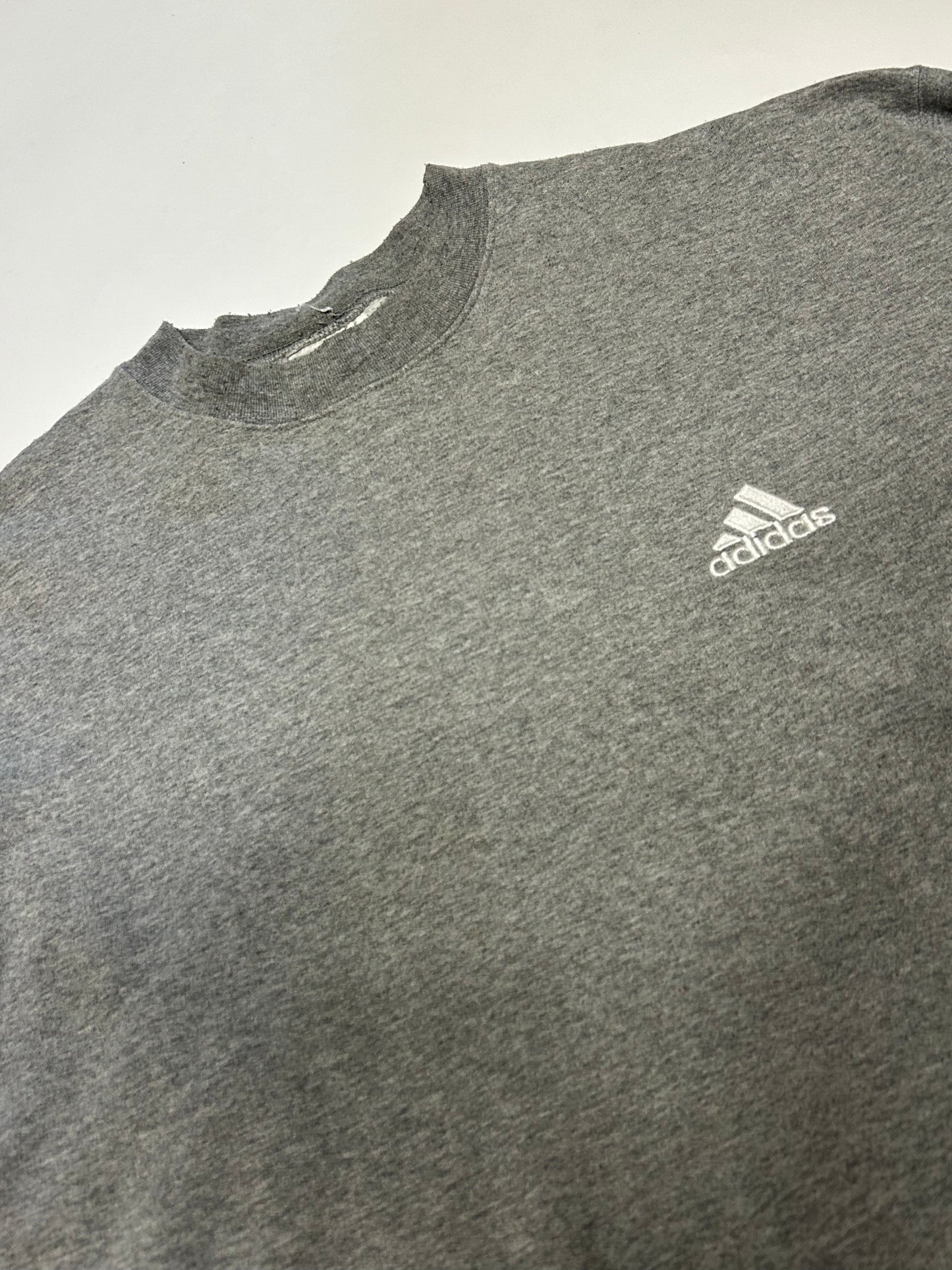 Vintage 90s Adidas small logo sweatshirt (L)