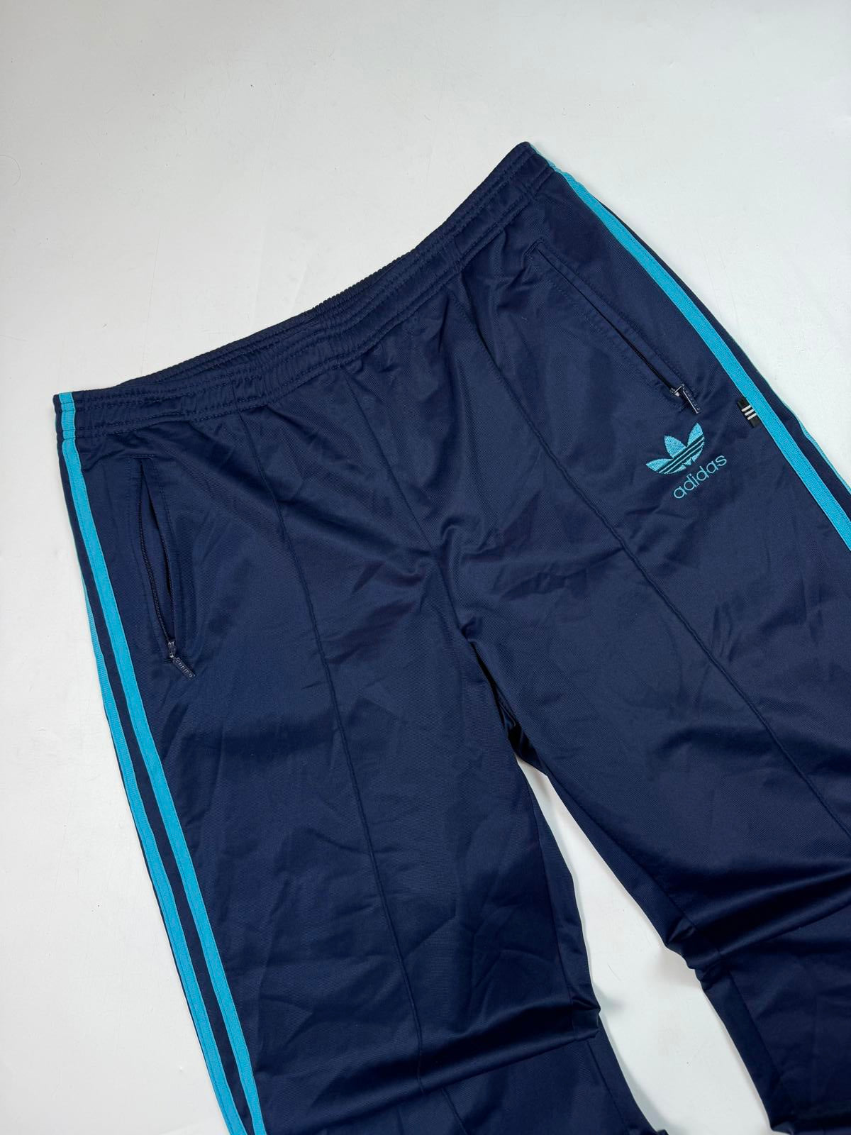 Vintage 90s adidas originals baggy track pants (M)