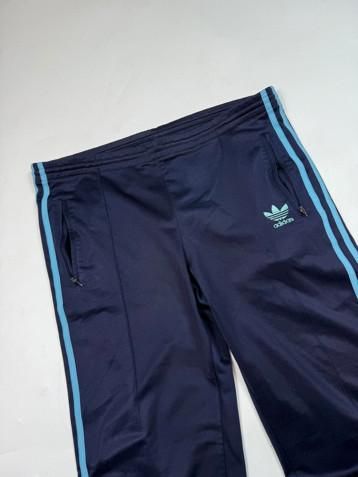 Vintage 90s adidas originals baggy track pants (M)