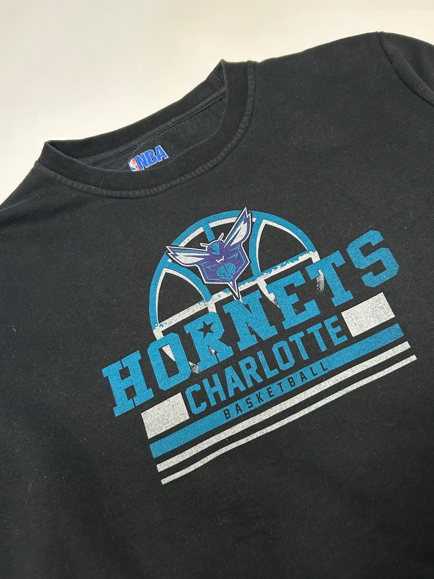 Charlotte Hornets NBA graphic sweatshirt (L)