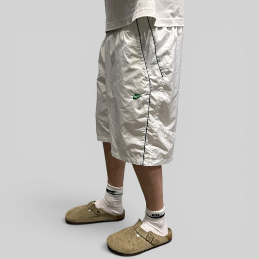 Vintage Nike baggy sport shorts (XL)