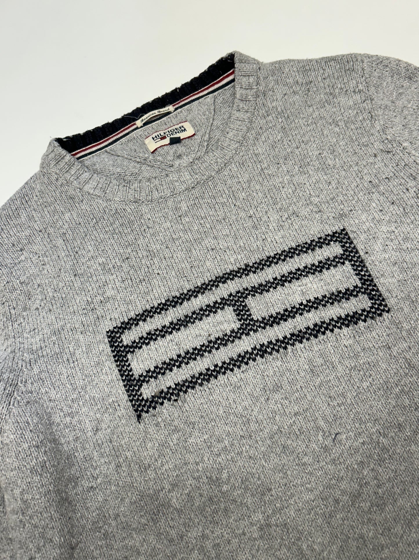 Tommy Hilfiger knit sweater (L)