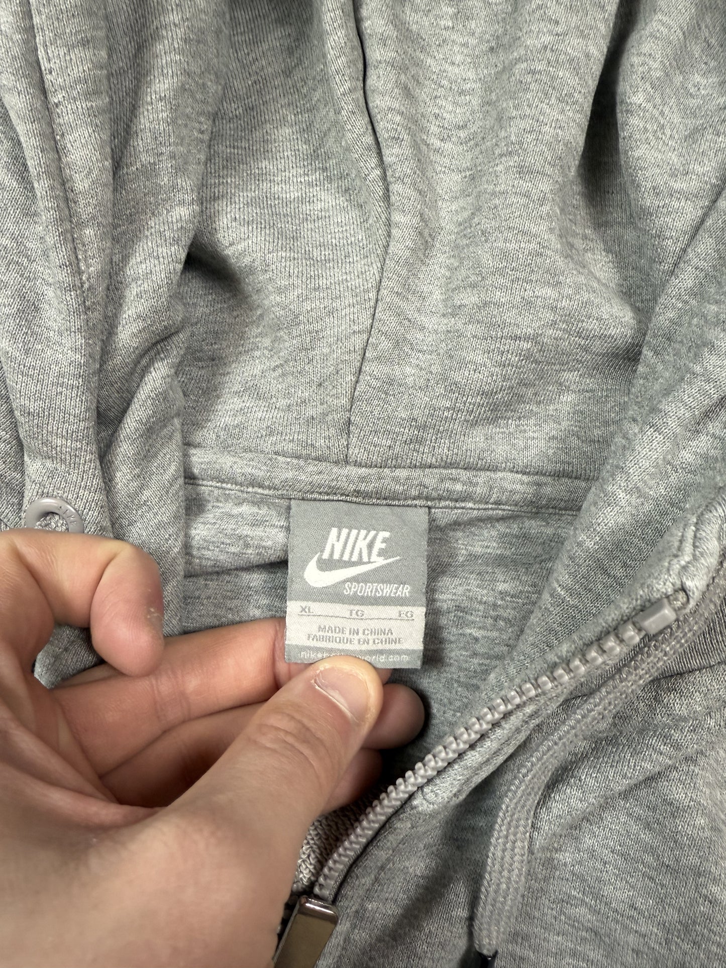 Vintage Nike zip up hoodie (XL)