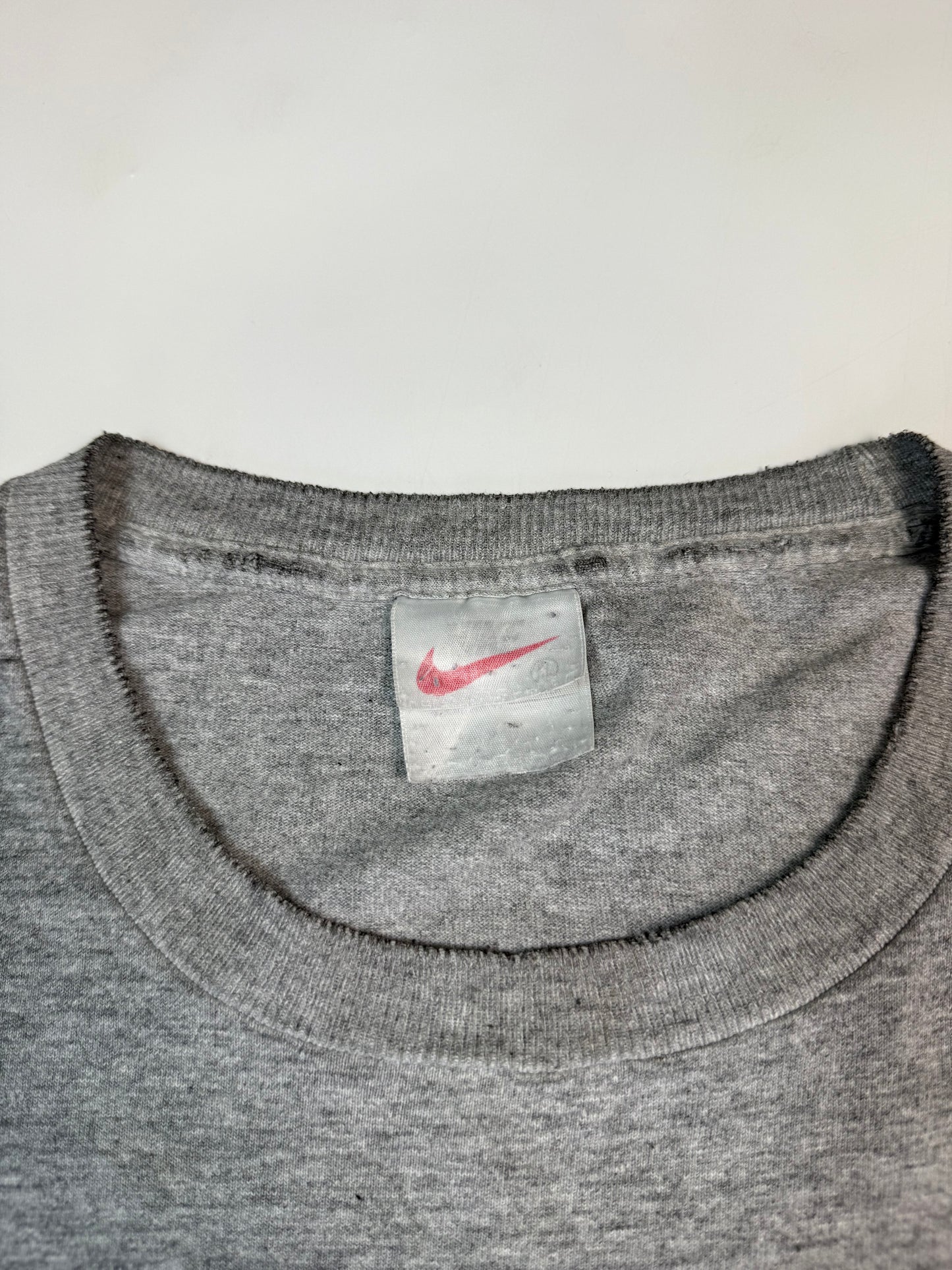 Vintage 90s Nike Town spell out tee (XL)