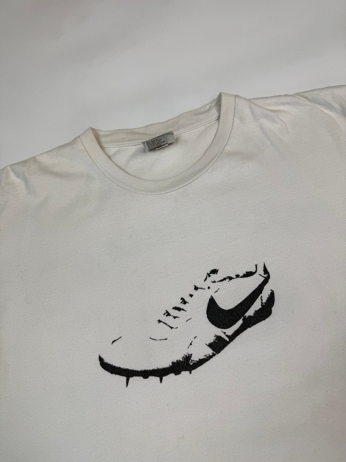 Vintage Nike Bowerman football boots graphic tee (XL)