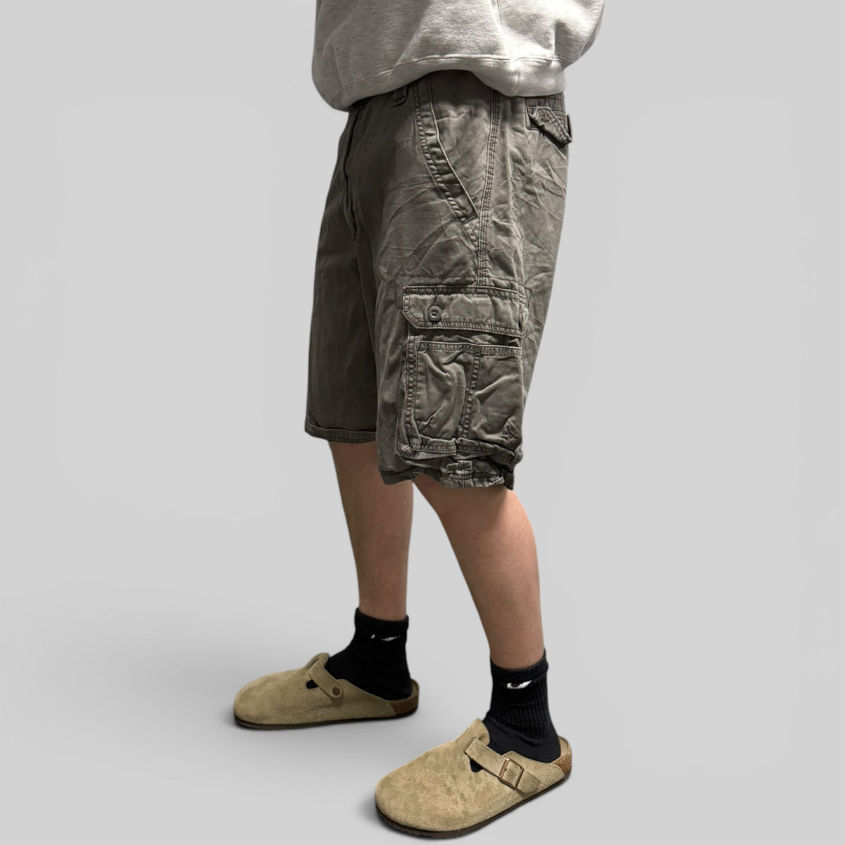 Vintage Lee baggy cargo shorts (W34)
