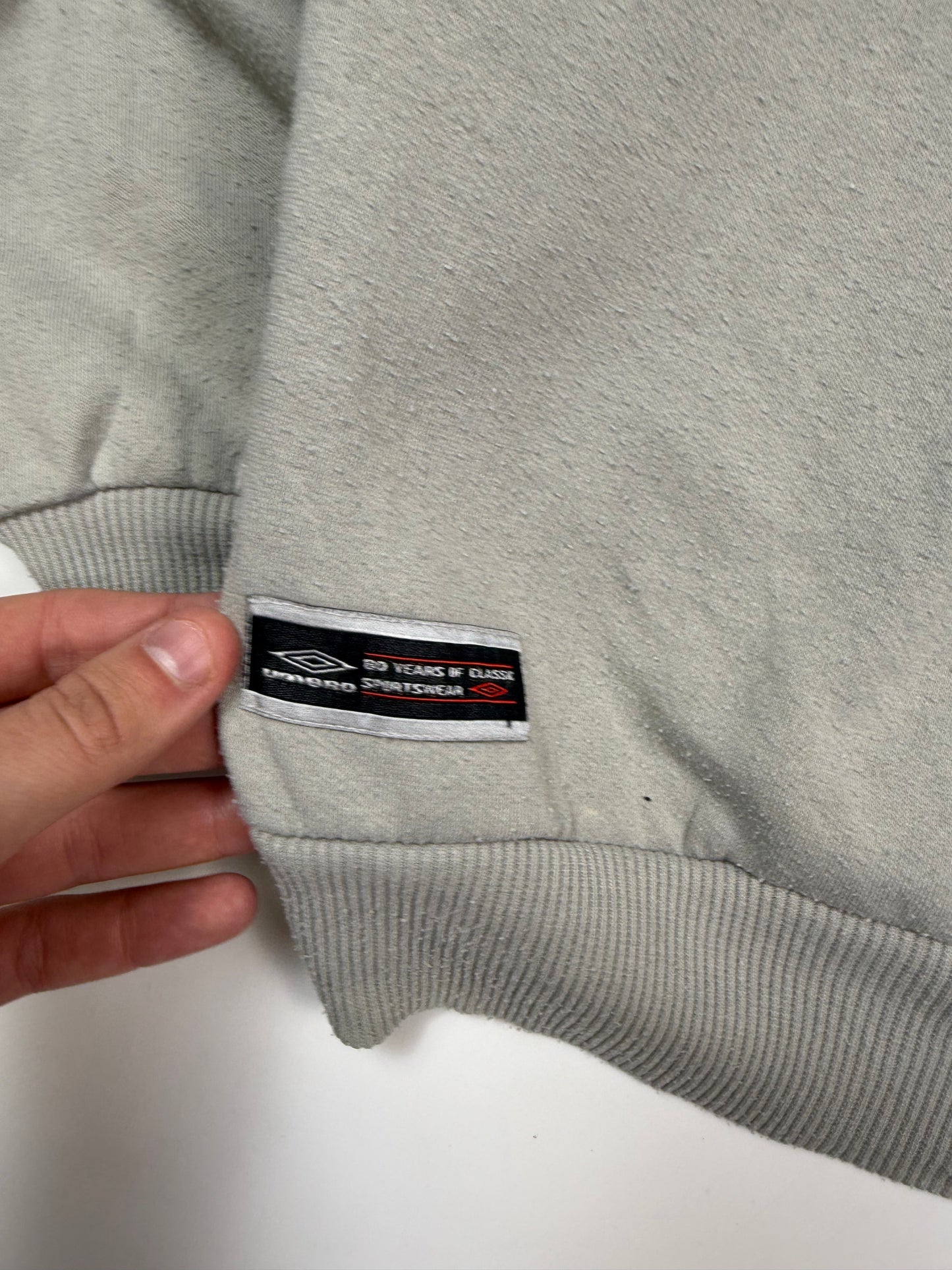 Vintage Umbro small logo sweatshirt (M)