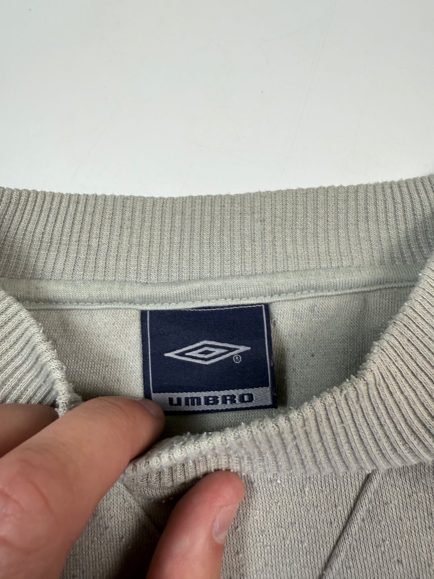 Vintage Umbro small logo sweatshirt (M)