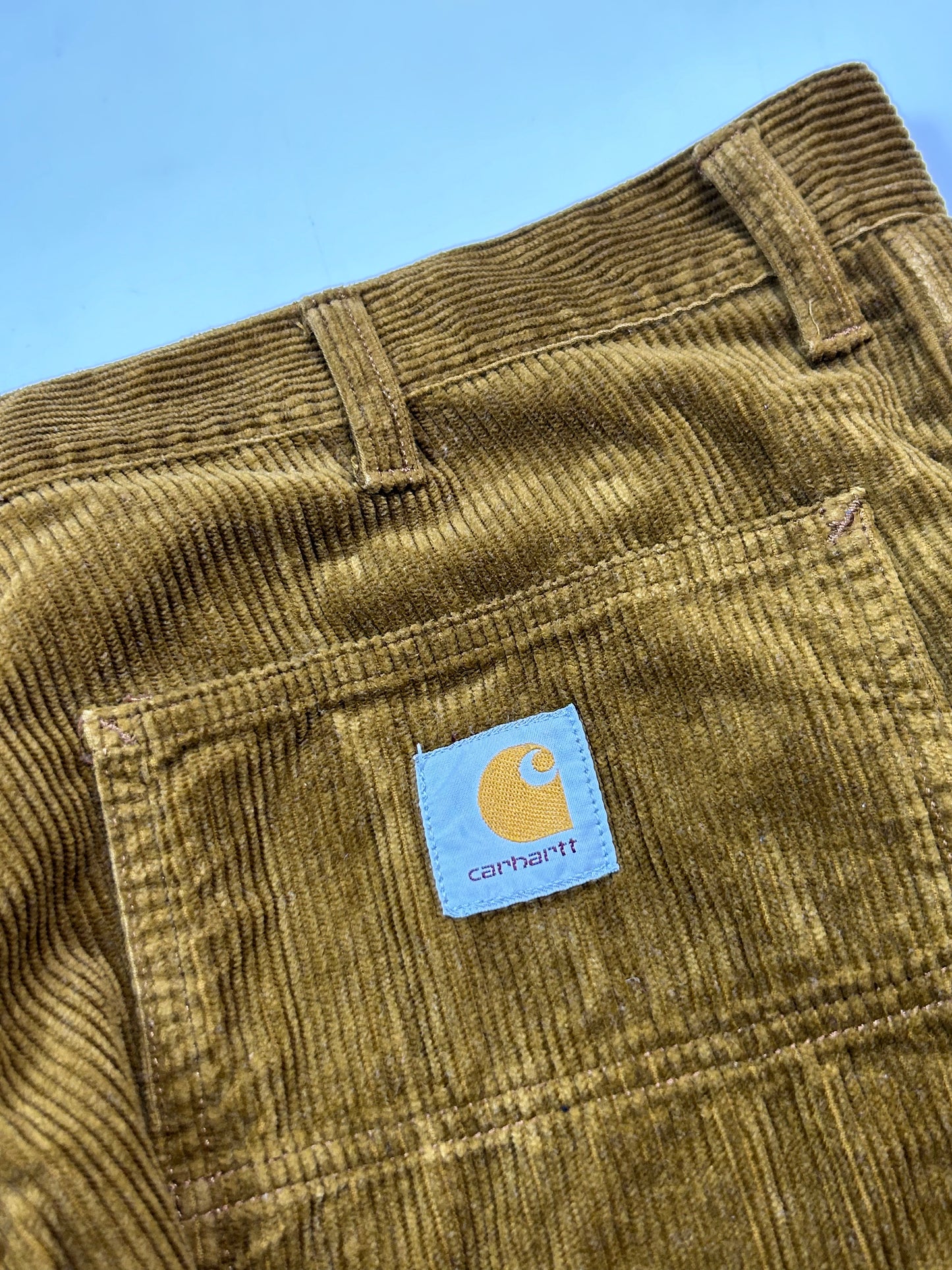 Carhartt baggy corduroy trousers (W36)