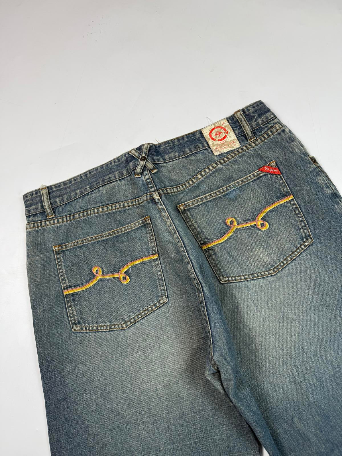 Vintage Y2K baggy hip hop Jeans (W38)