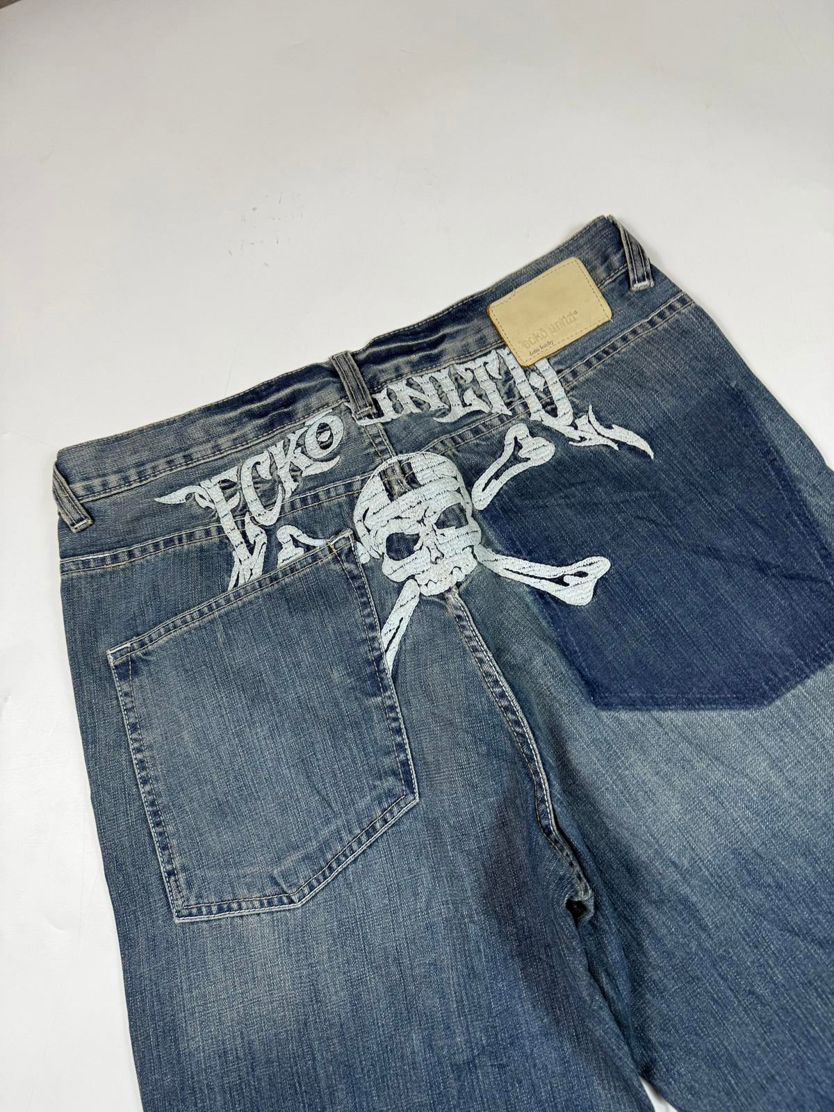 Vintage Ecko Unltd baggy skull hip hop Jeans (W33)